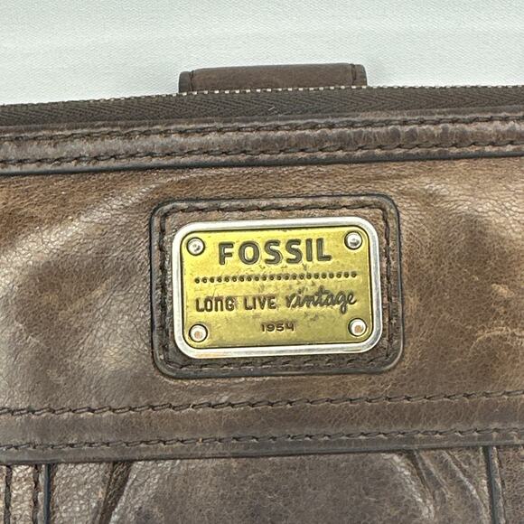 Fossil Long Live Vintage 1954 Lamb Hide Aged Leather Bifold Wallet Zips Snaps - Picture 3 of 16